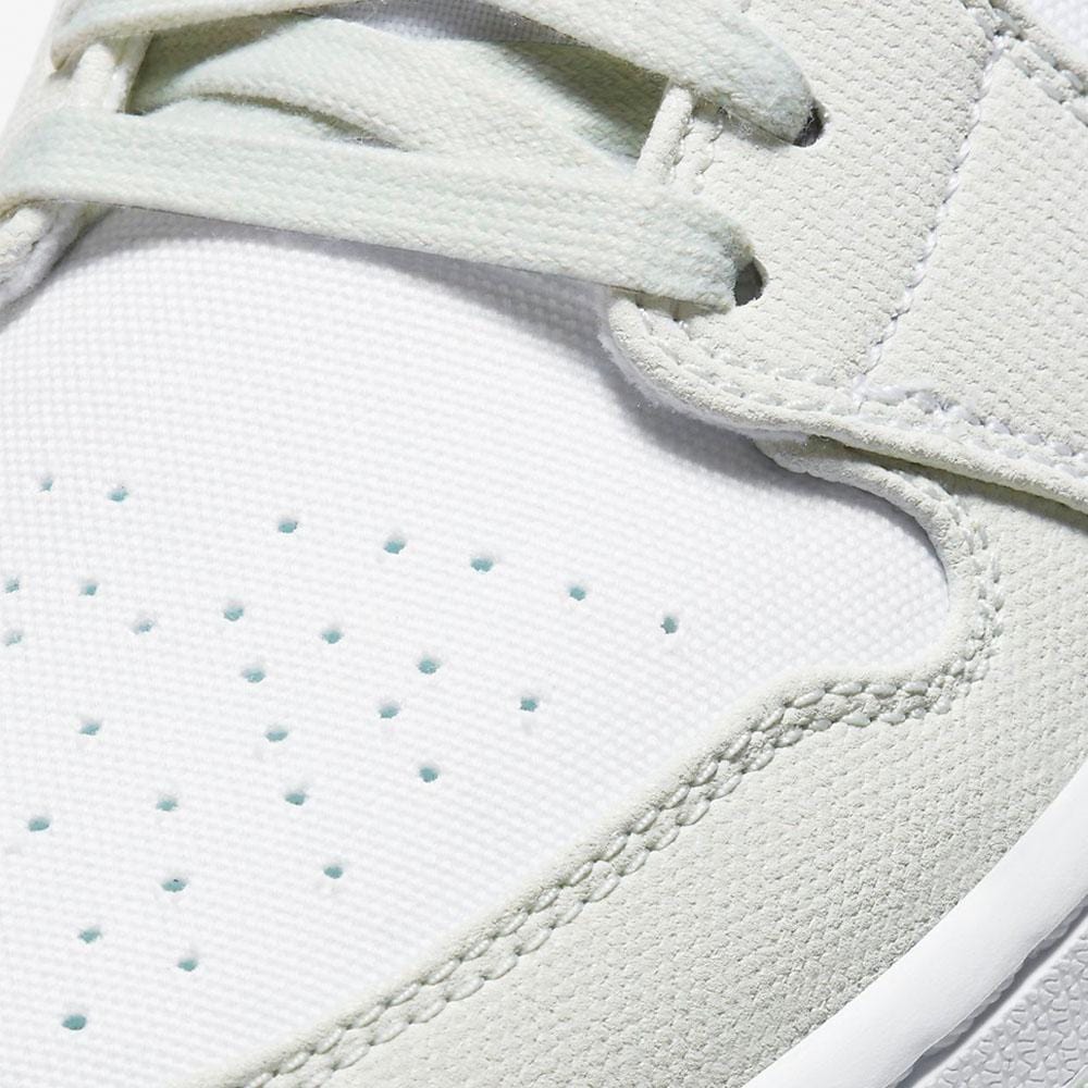 Air Jordan 1 Wmns Low 'Spruce Aura'