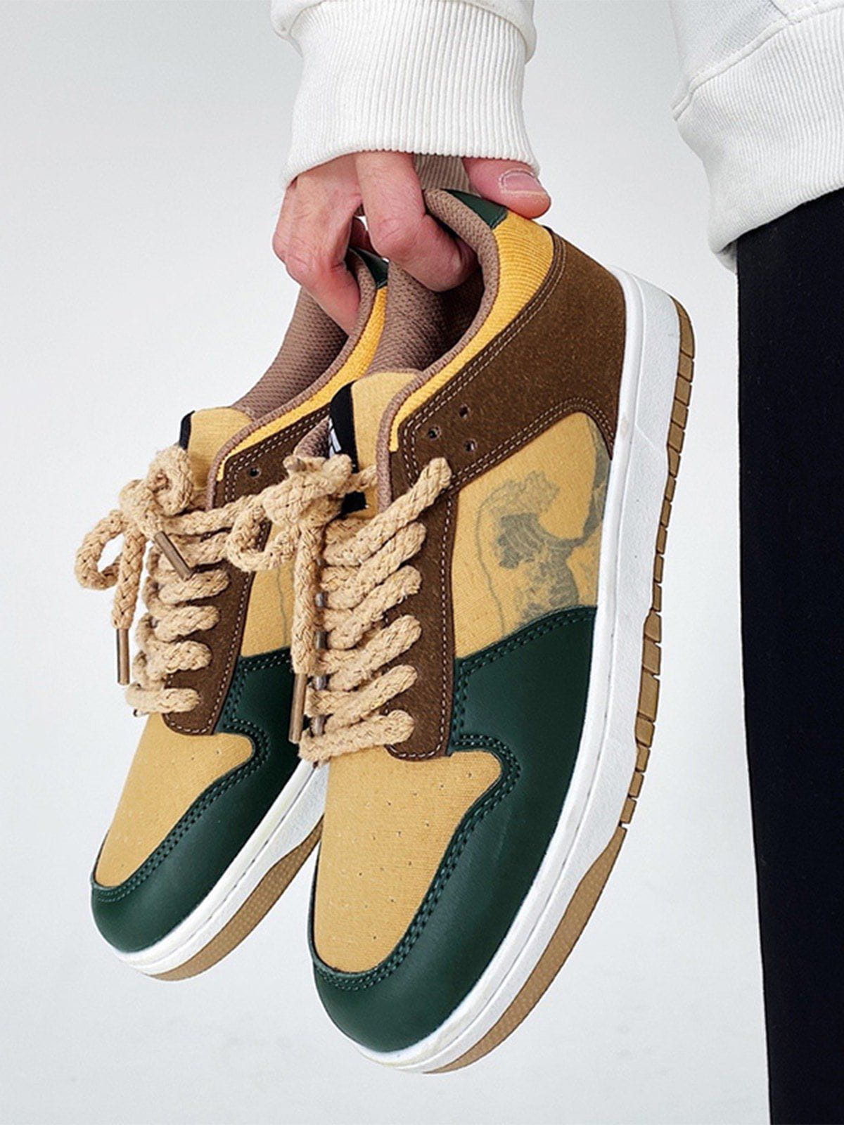 Kicksteria - Vintage Wave Print Skate Shoes-kicksteria.com