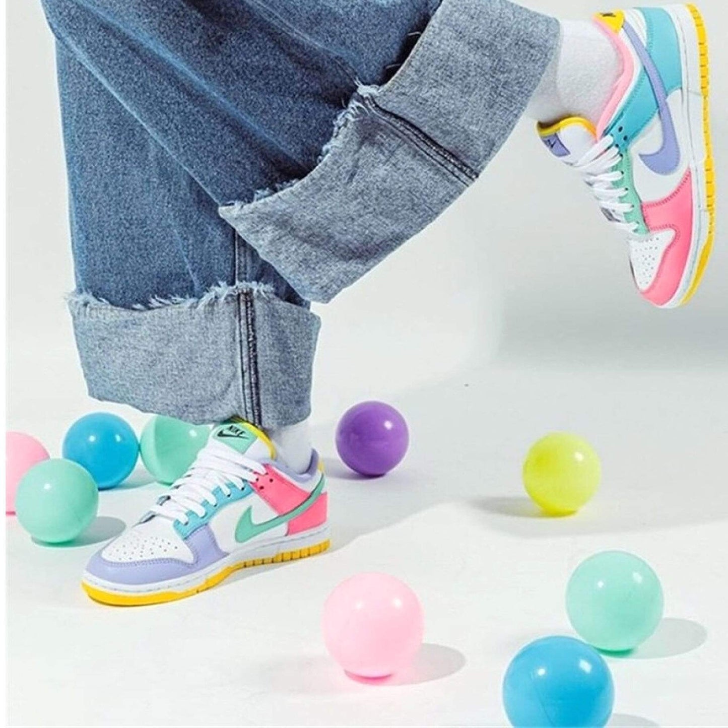Nike Dunk Low SE Wmns 'Easter Candy'