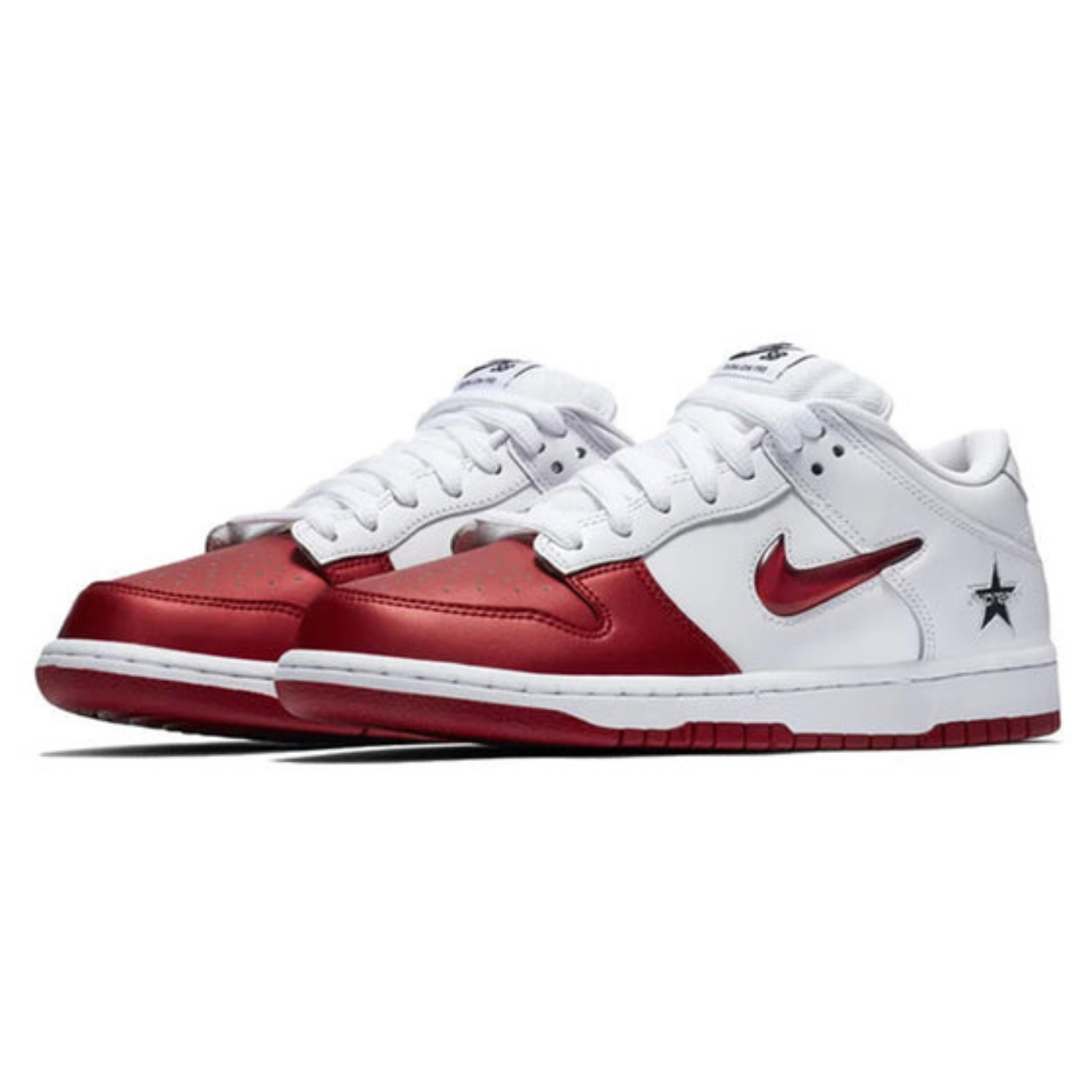 Nike x Supreme SB Dunk Low 'Varsity Red'