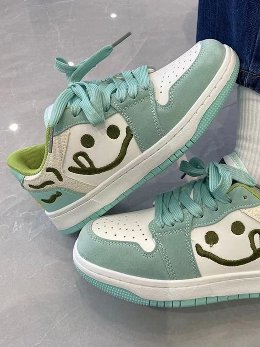 Kicksteria - Smiley Skateboarding Shoes-kicksteria.com