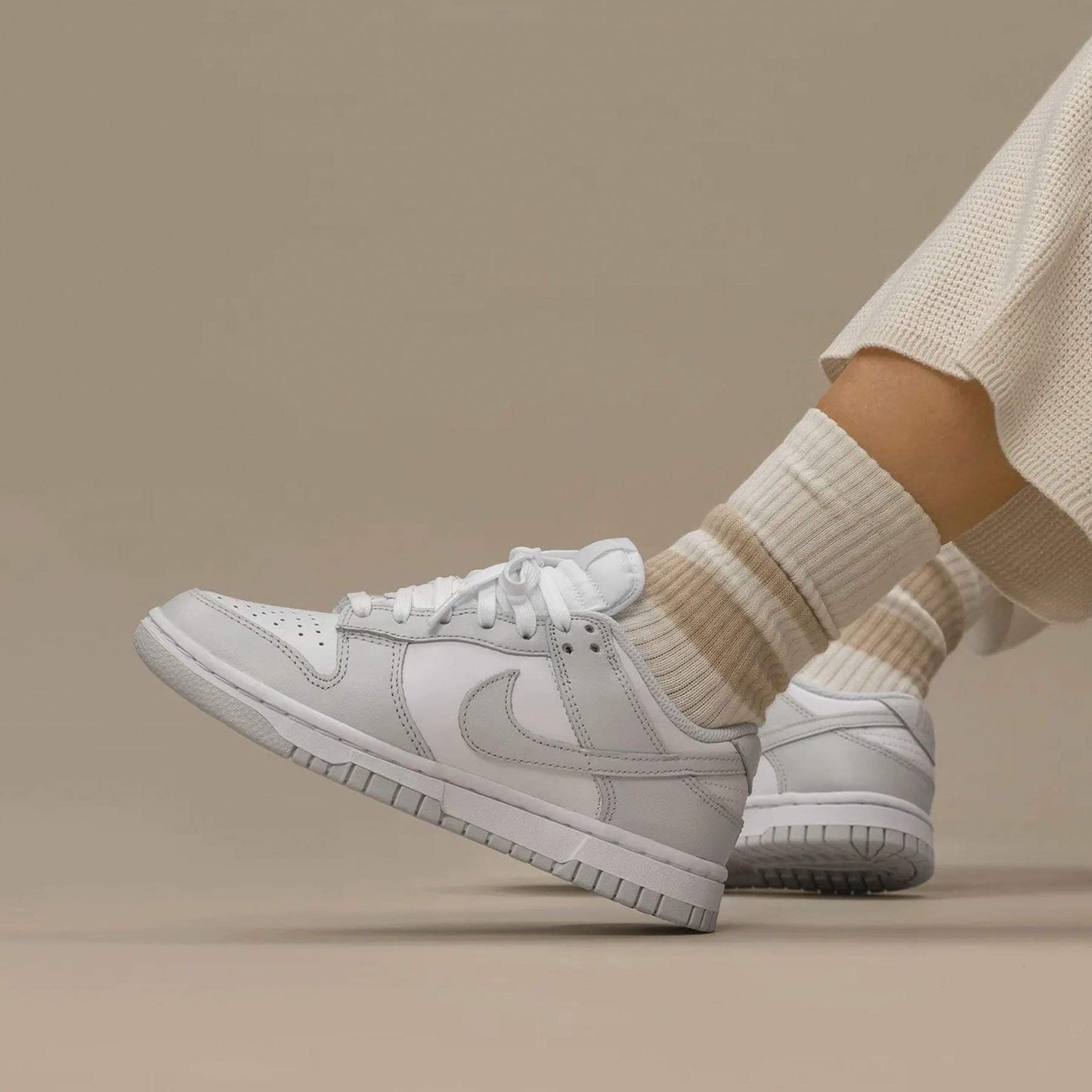 Nike Dunk Low Wmns 'Photon Dust'